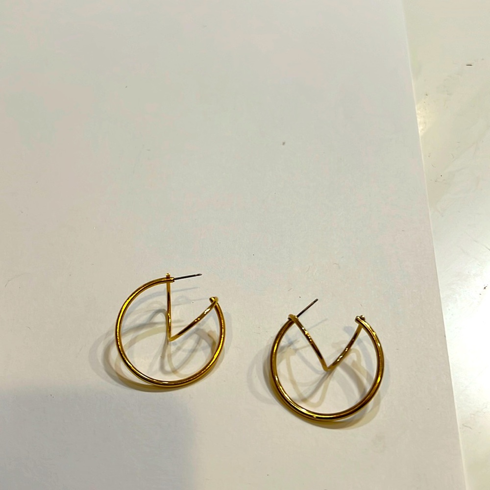 Classic earring